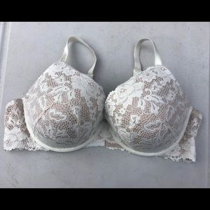 TORRID Lace White/Nude Underwire Push-Up Plunge